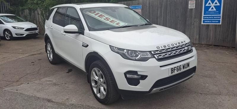 White Used 2016 Land Rover Discovery Sport HSE SUV | £11,000 (Fair price) - Image 1/4