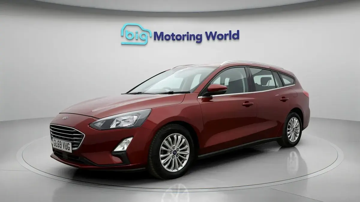 Usado Ford Focus Titanium 120 HP (88 kW) 2020 Vermelho Carrinha