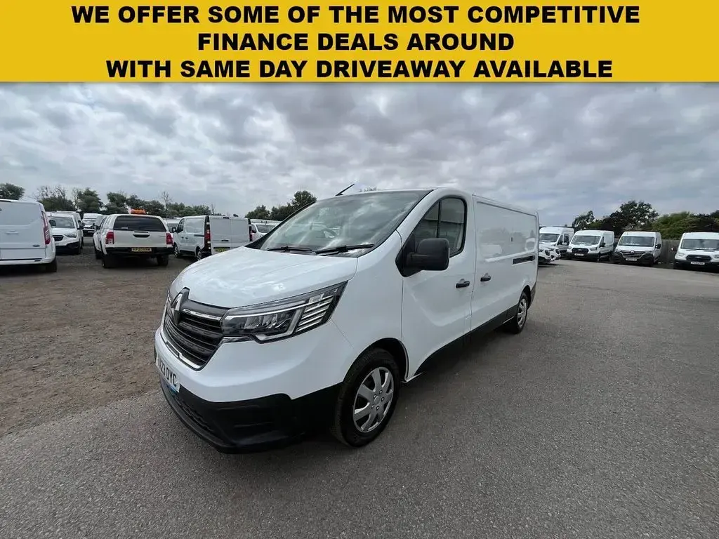 Used Renault Trafic 2023 White MPV