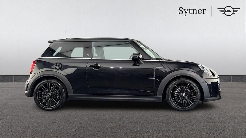Used Mini Cooper S Exclusive 176 HP (129 kW) 2022 Black Hatchback