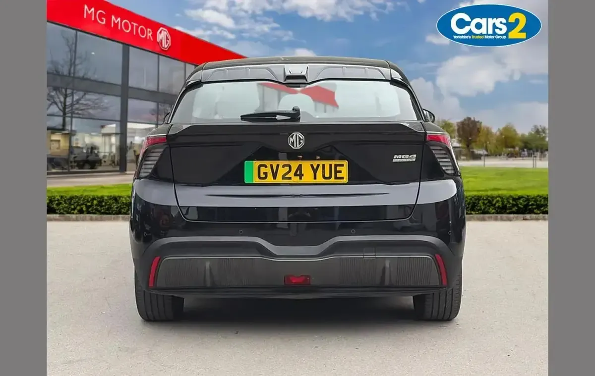 Used MG MG4 EV SE 319 kW (435 HP) 2024 Black Hatchback