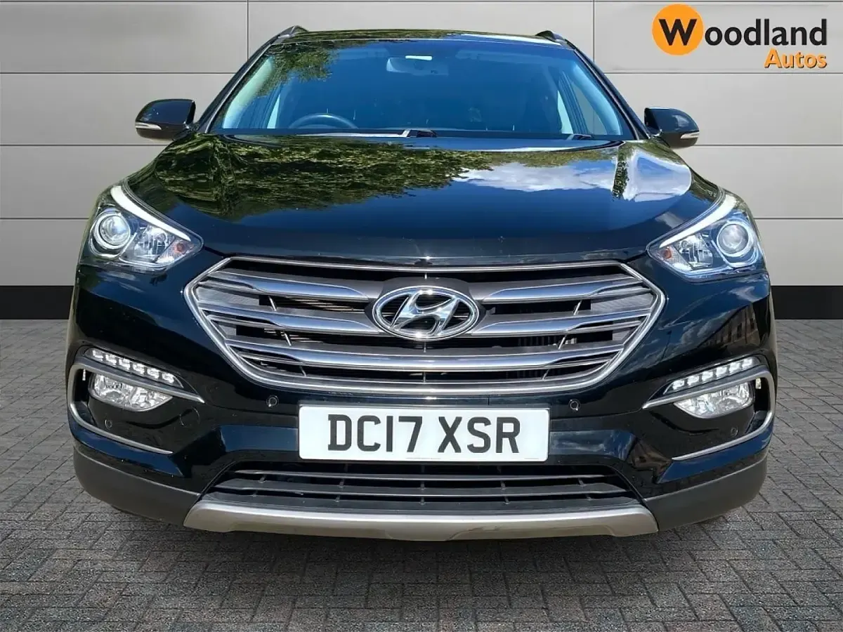 Used Hyundai Santa Fe Premium 200 HP (147 kW) 2017 Black SUV