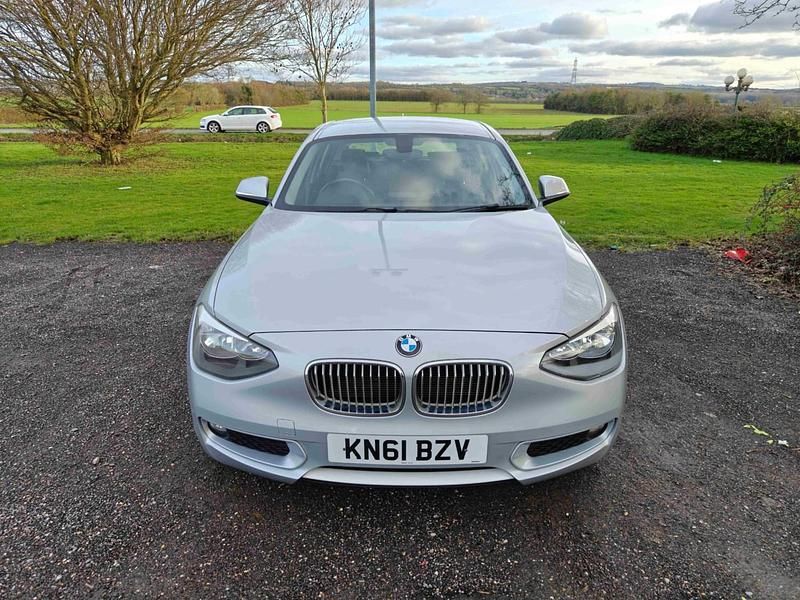 Used BMW 116 Comfort Edition 2011 Silver Hatchback