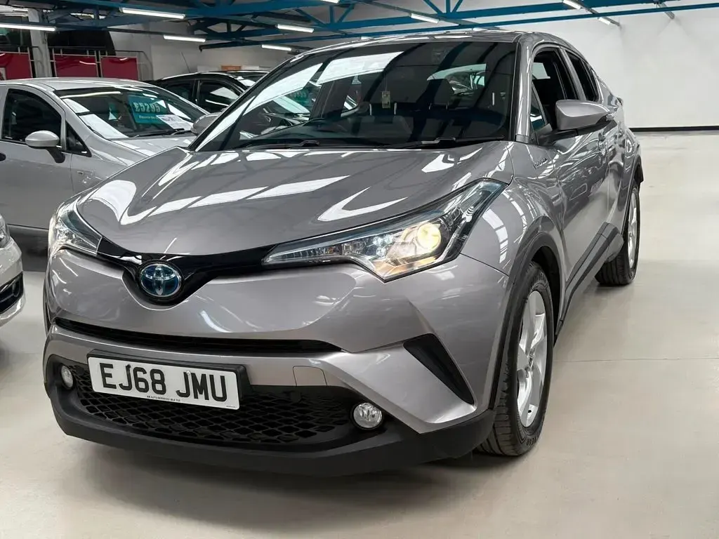 Used Toyota C-HR 120 HP (88 kW) 2018 Silver SUV