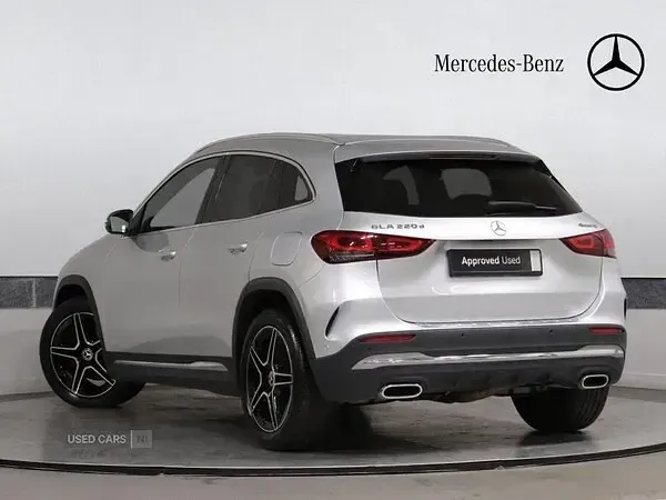 Used Mercedes GLA220 Executive 190 HP (139 kW) 2023 Silver SUV