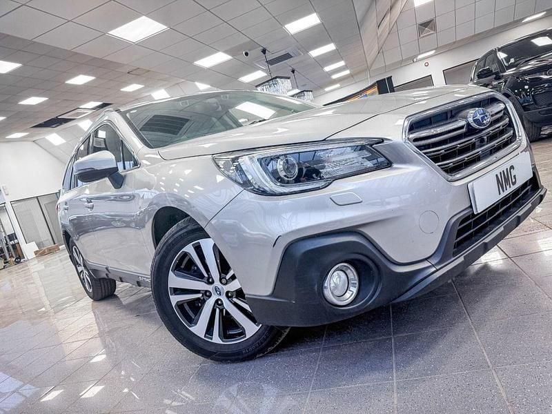 Used Subaru Outback Premium 175 HP (128 kW) 2019 Gold Estate