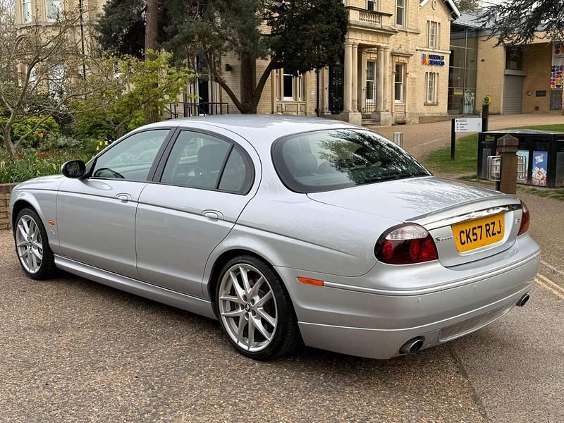 Used Jaguar S-Type R 298 HP (219 kW) 2007 Silver Sedan