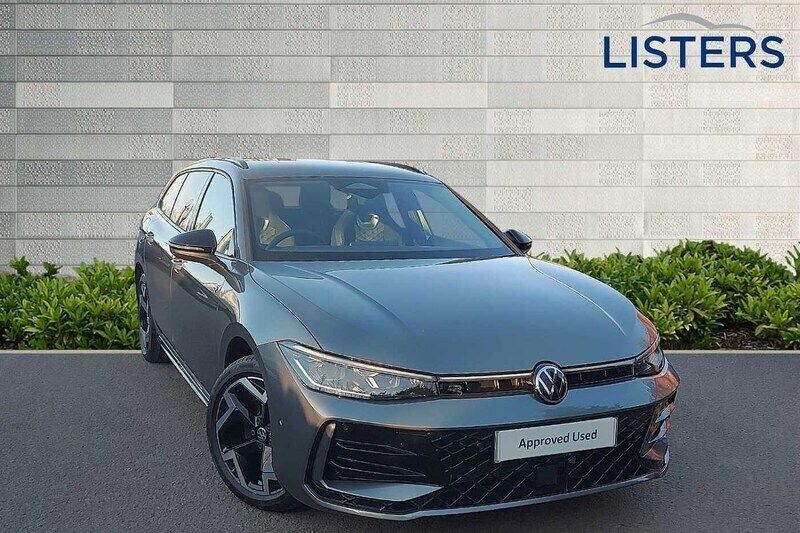Diabase grey New 2025 VW Passat R-line Estate | £38,990 (Expensive) - Image 1/4