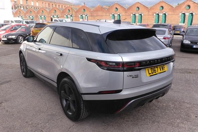 Used Land Rover Range Rover Velar R-Dynamic 180 HP (132 kW) 2017 Silver SUV