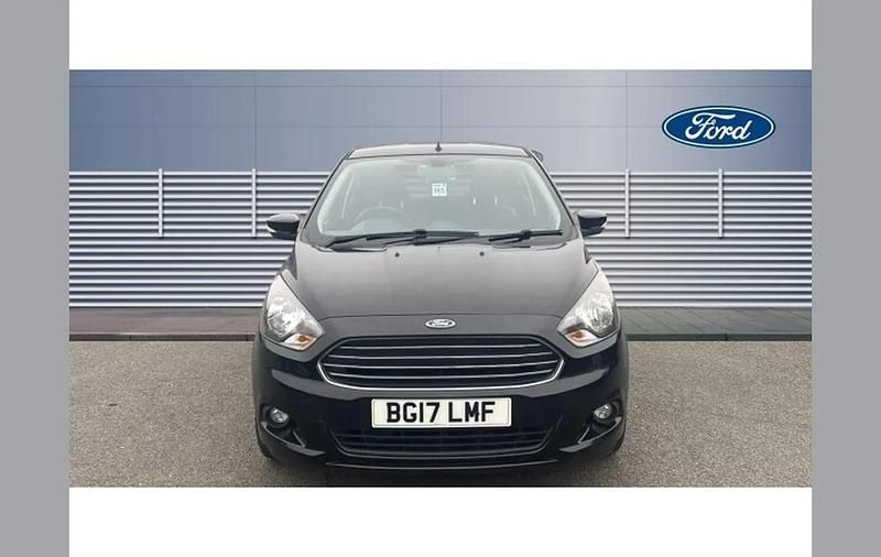 Used Ford Ka Plus Zetec 70 HP (51 kW) 2017 Black Hatchback