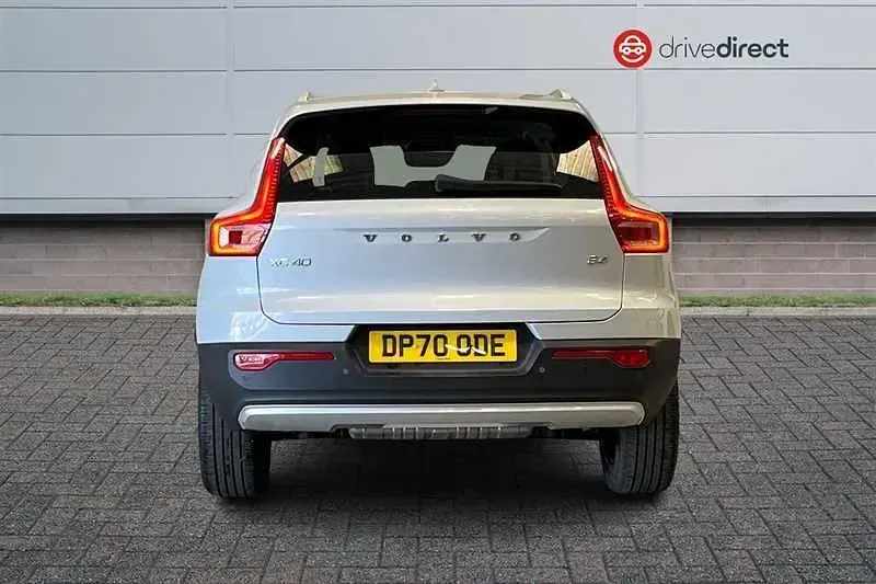 Usado Volvo XC40 Inscription 197 HP (144 kW) 2020 Prateado SUV