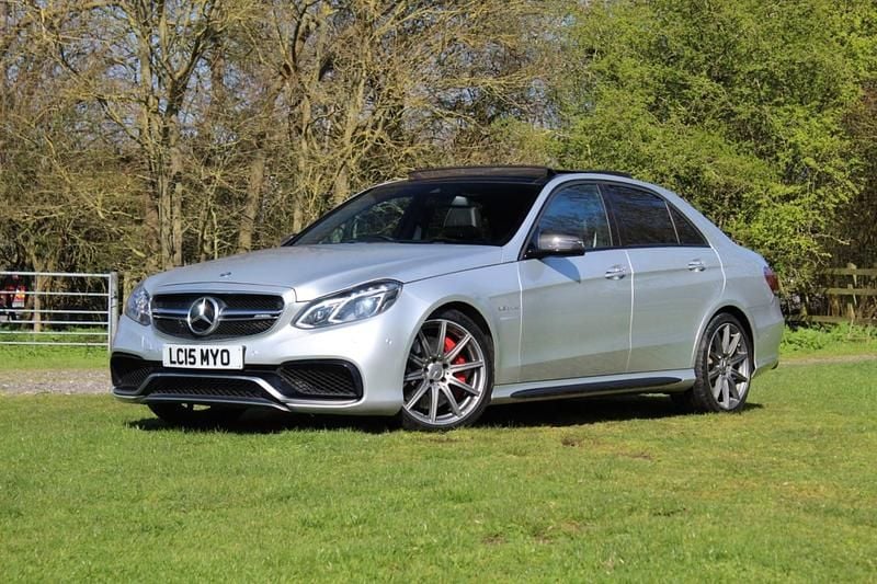 Usado Mercedes E63S AMG 2015 Prateado Sedan
