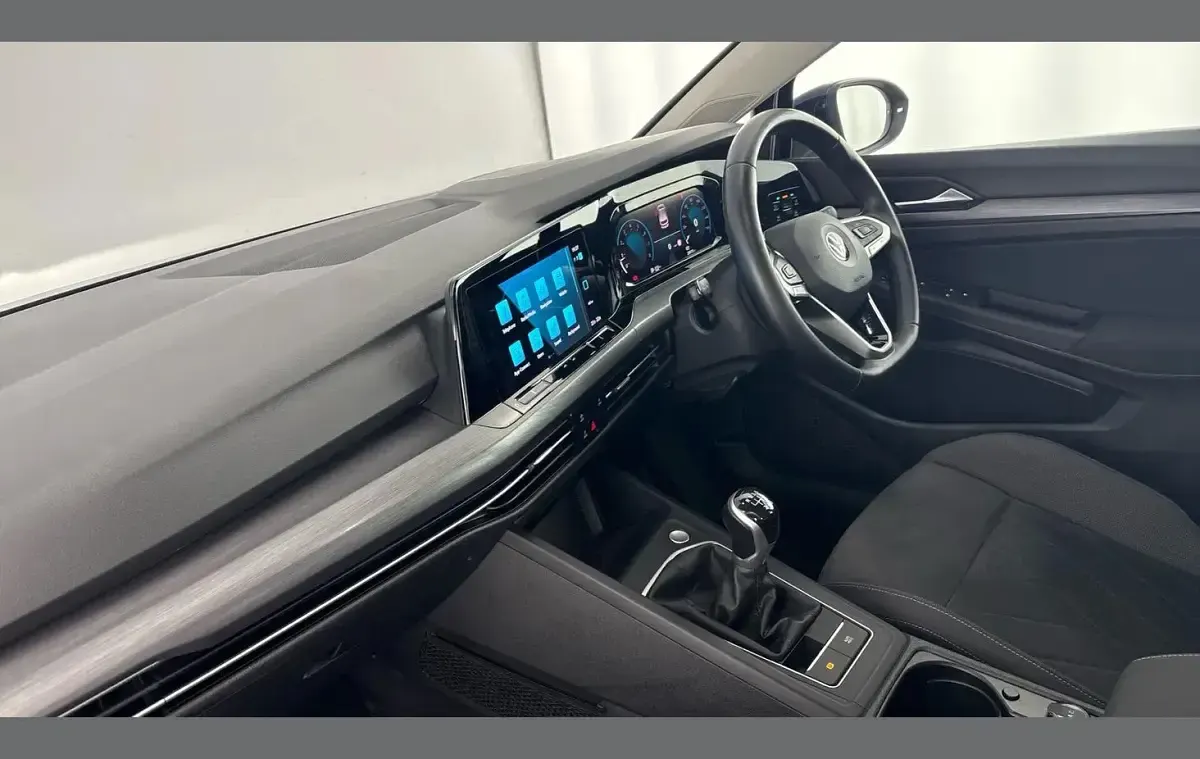 Used VW Golf VIII Style 128 HP (94 kW) 2020 Blue Hatchback