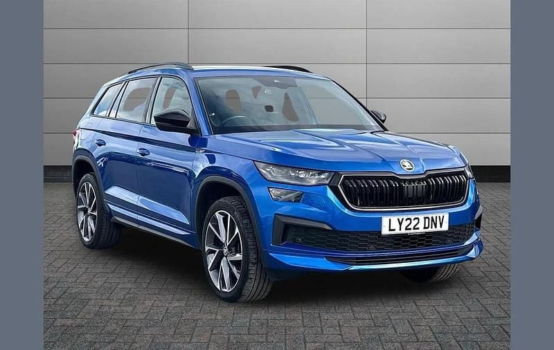 Used Skoda Kodiaq SportLine 148 HP (108 kW) 2022 Race blue metallic SUV