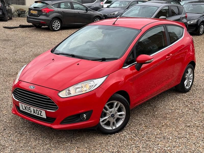 Used Ford Fiesta ST-Line 140 HP (102 kW) 2015 Red Hatchback