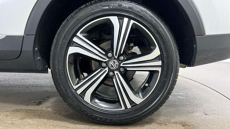 Used MG ZS Excite 106 HP (77 kW) 2022 White SUV