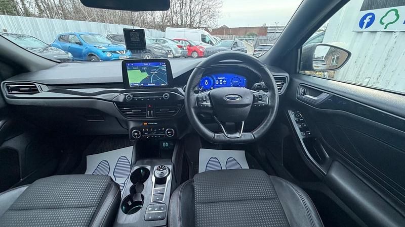 Used Ford Focus ST-Line X 123 HP (90 kW) 2021 Grey Hatchback