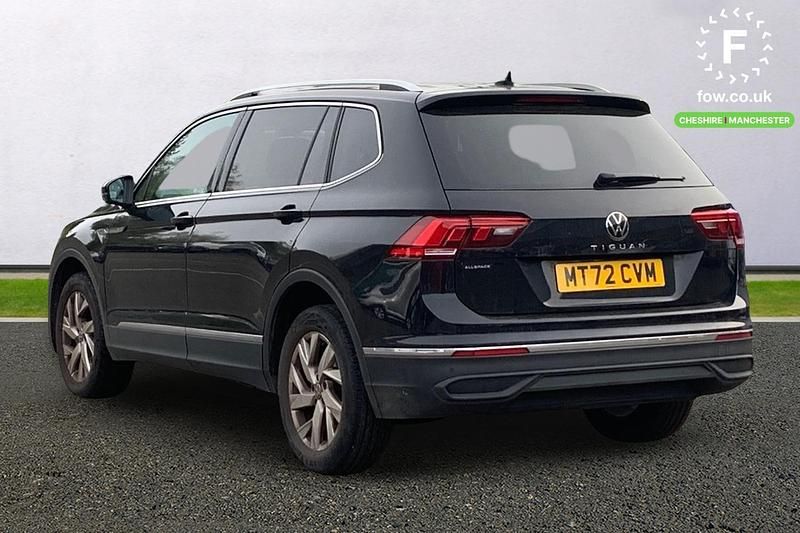 Used VW Tiguan Allspace Comfortline 150 HP (110 kW) 2022 Black SUV