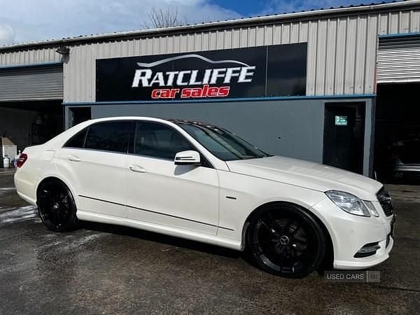 Usado Mercedes E350 265 HP (194 kW) 2012 Branco Sedan