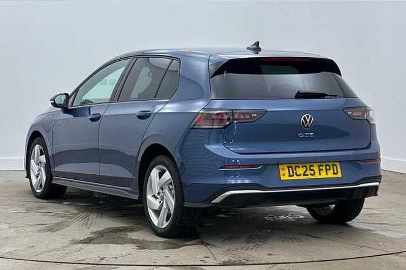 Second-hand VW Golf VIII GTE 272 CP (200 kW) 2025