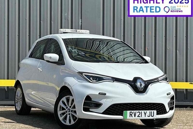Used Renault Zoe Iconic 80 kW (109 HP) 2021 White Hatchback