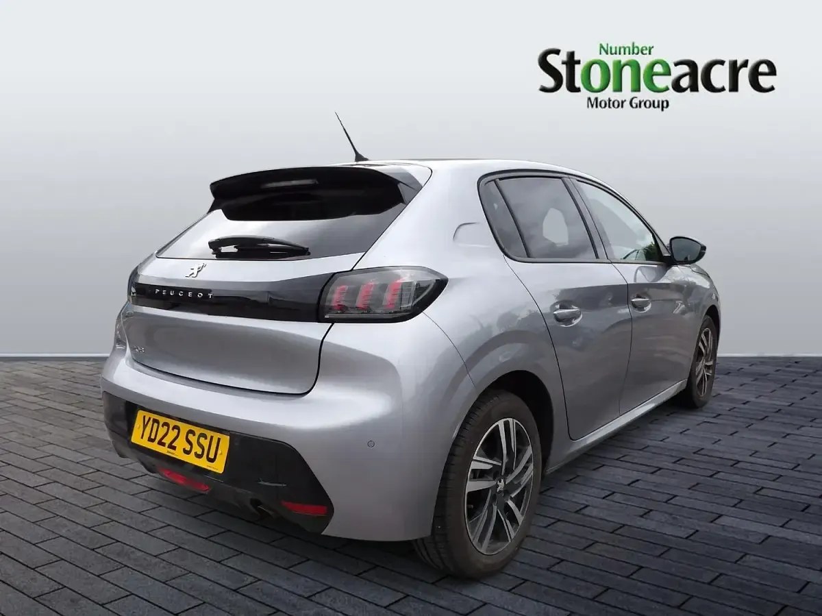 Used Peugeot 208 Allure Premium 101 HP (74 kW) 2022 Grey Hatchback