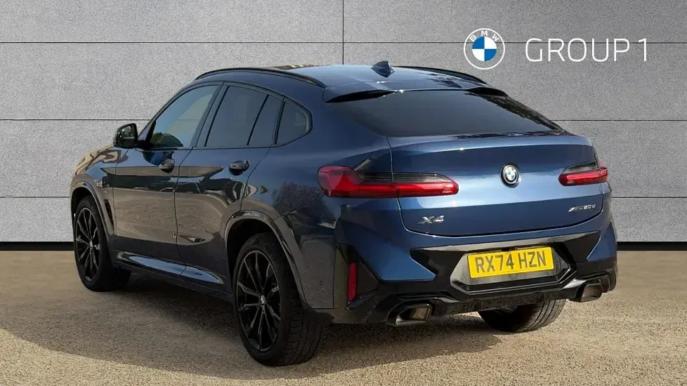 Usado BMW X4 M Sport 190 HP (139 kW) 2024 Azul SUV