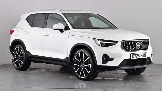 Used Volvo XC40 Ultra 163 HP (119 kW) 2025 Crystal white SUV