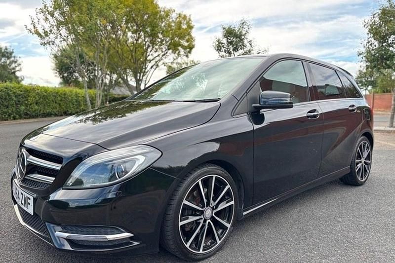 Cosmos black met Used 2015 Mercedes B180 MPV | £7,995 (Fair price) - Image 1/1