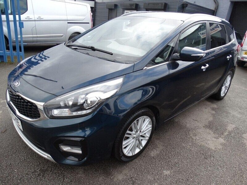 Blue Used 2018 Kia Carens 2 MPV | £6,999 (Fair price) - Image 1/4