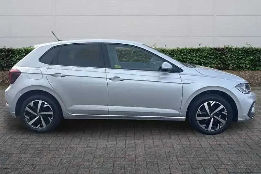 Used VW Polo Match 95 HP (69 kW) 2026 Reflex silver Hatchback