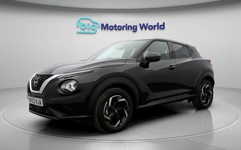 Used Nissan Juke N-Connecta 114 HP (83 kW) 2023 Black SUV
