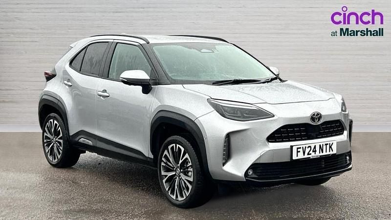 Used Toyota Yaris Hybrid 116 HP (85 kW) 2024 Silver