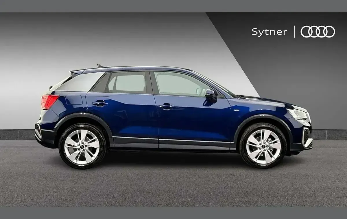Used Audi Q2 S-Line 147 HP (108 kW) 2026 Blue SUV