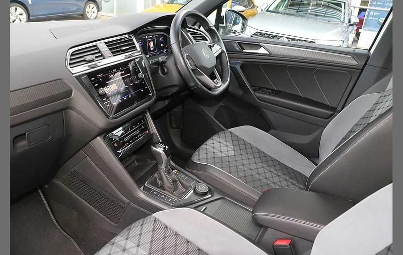 Used VW Tiguan R-line 150 HP (110 kW) 2020 White SUV