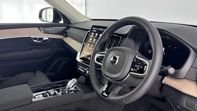 New Volvo XC90 Plus 247 HP (181 kW) 2026 SUV
