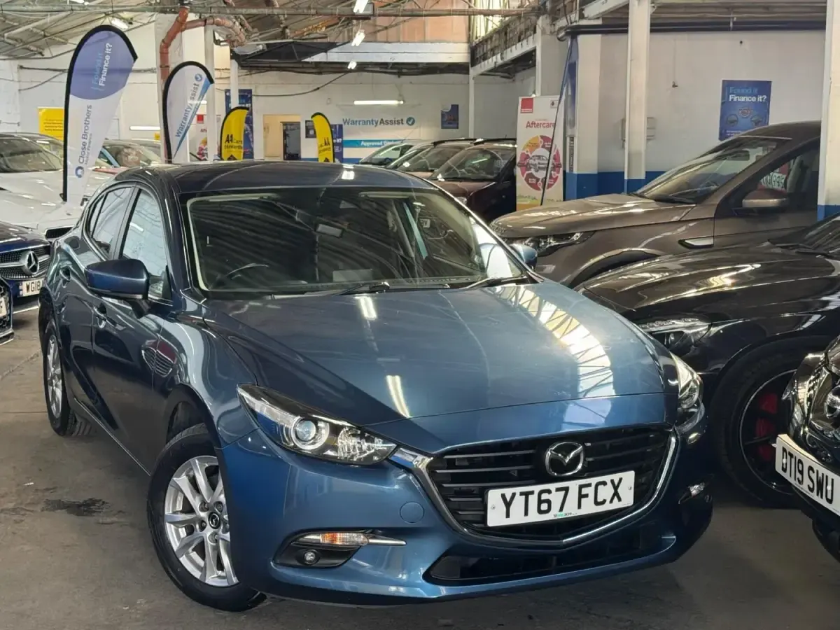 Usado Mazda 3 121 CV (88 kW) 2017 Azul Utilitario