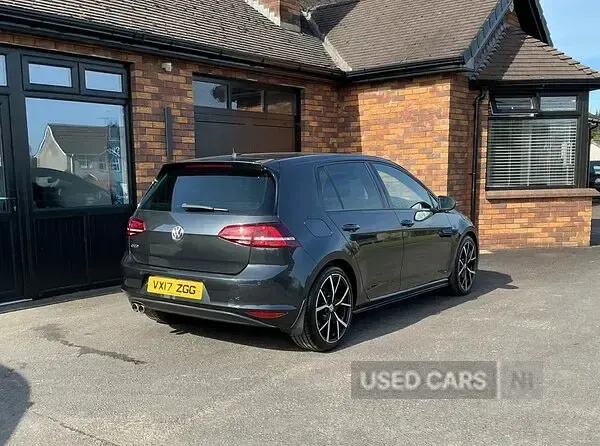 Used VW Golf VII GTD 182 HP (133 kW) 2017 Grey Hatchback