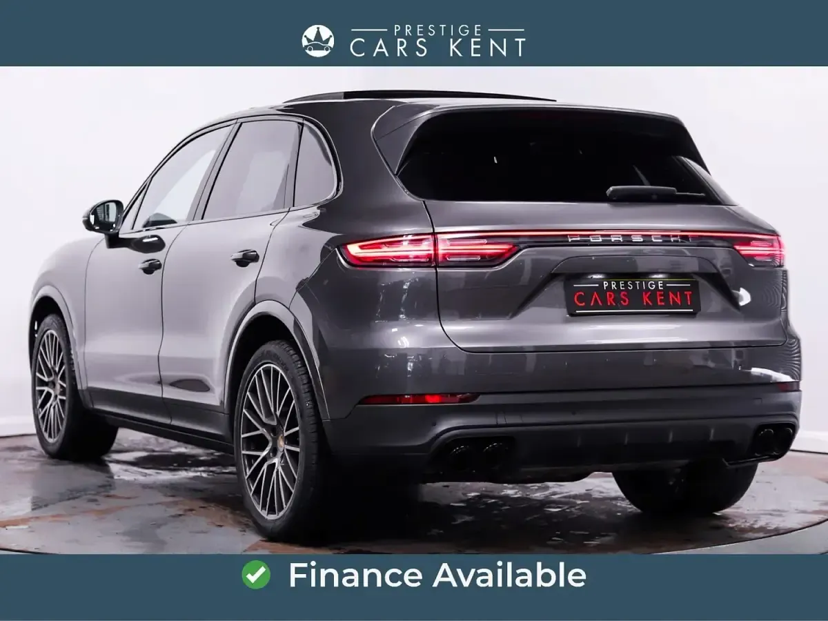 Usado Porsche Cayenne 340 HP (250 kW) 2021 Cinzento SUV
