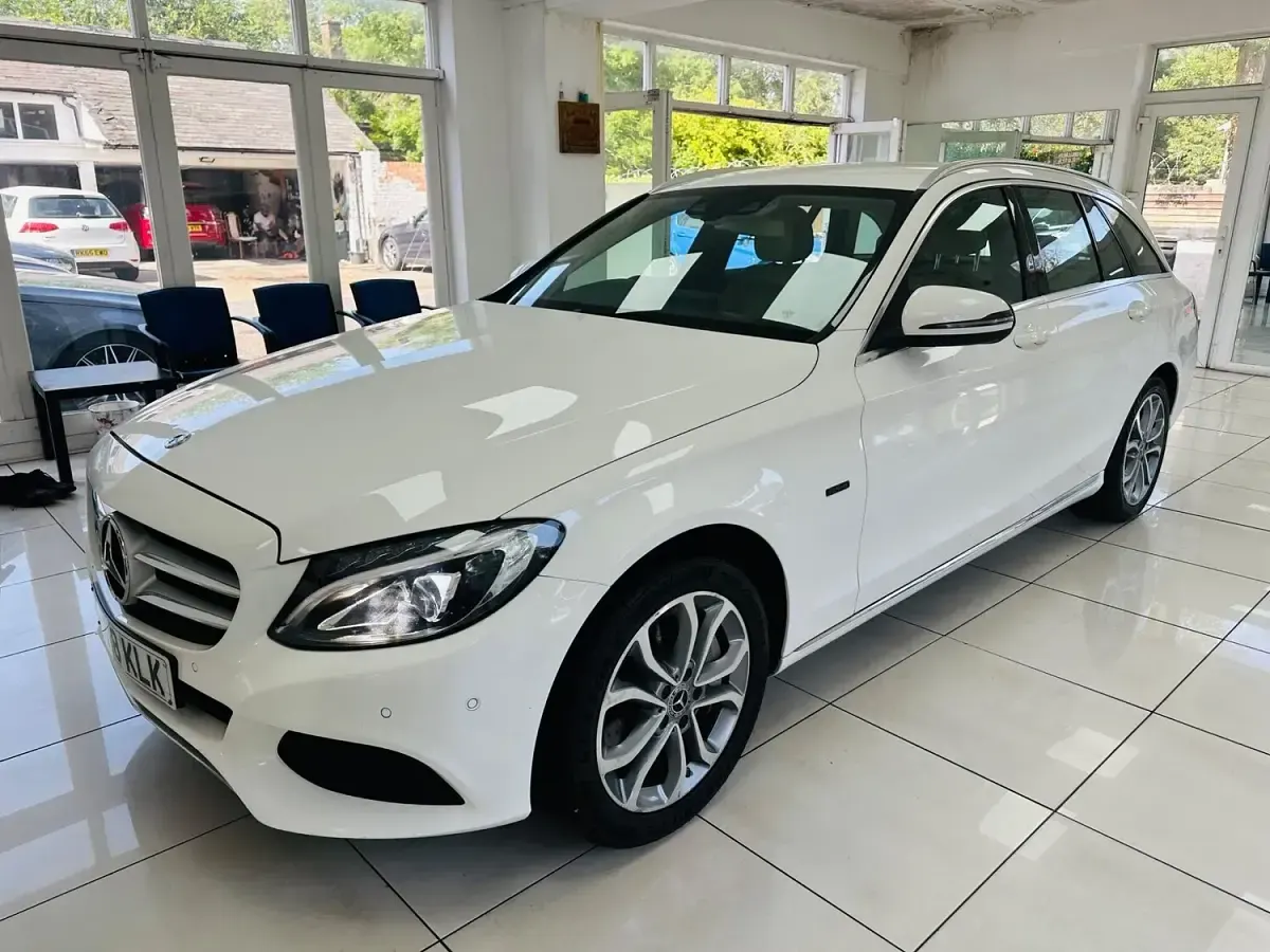 Used Mercedes C350e 2018 White Estate