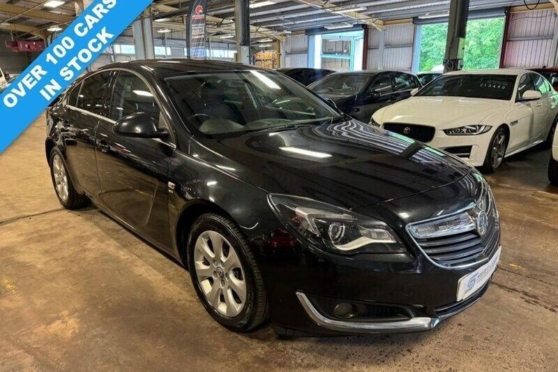Black Used 2016 Vauxhall Insignia SRi Hatchback | £4,290 (Good price) - Image 1/1