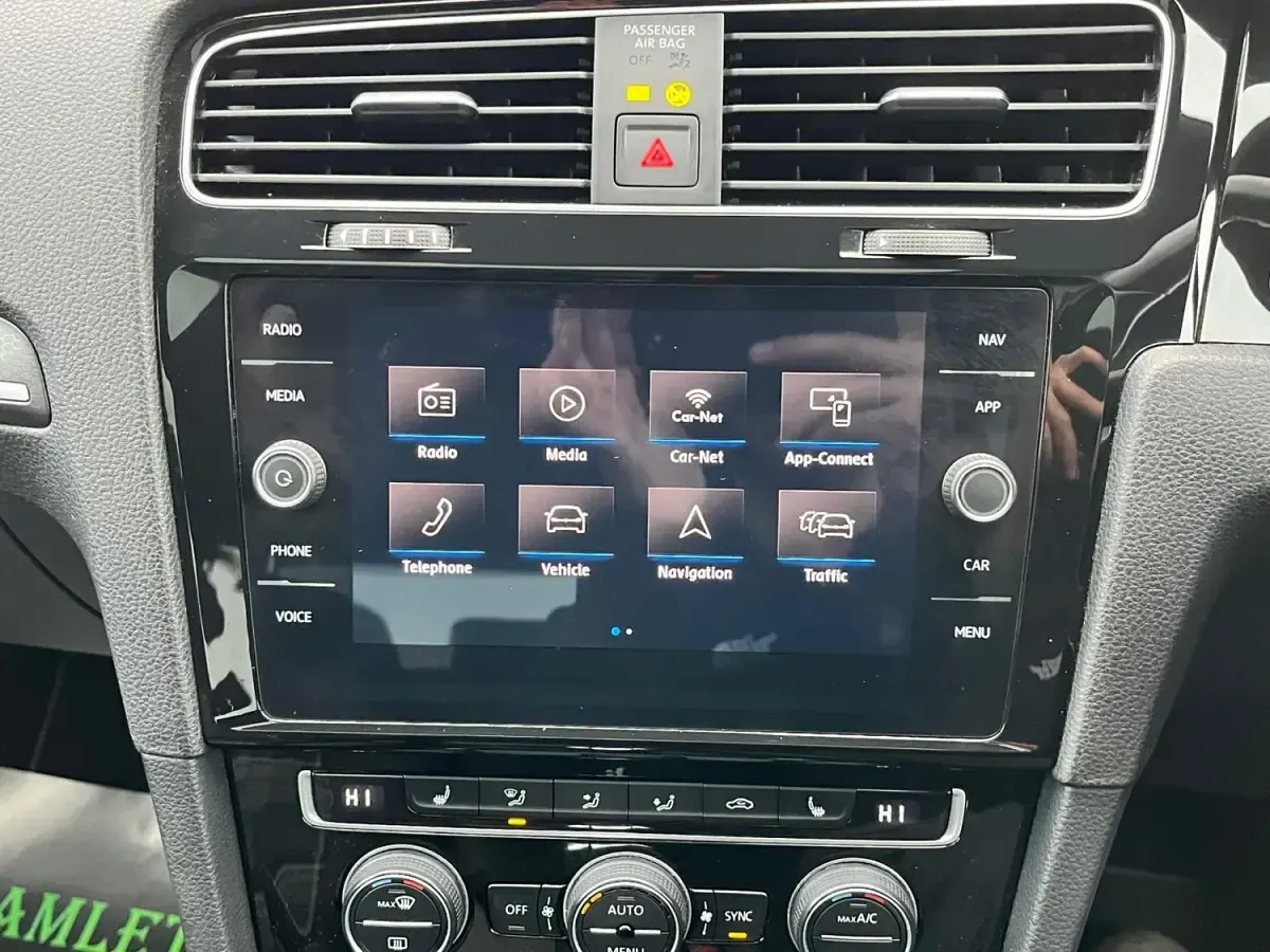 Second-hand VW Golf VII GTD 184 CP (135 kW) 2019 Argintiu Hatchback