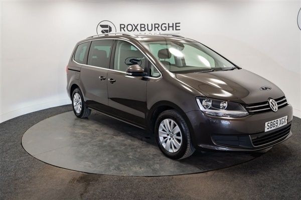 Brown Used 2020 VW Sharan SE MPV | £13,750 (Good price) - Image 1/1