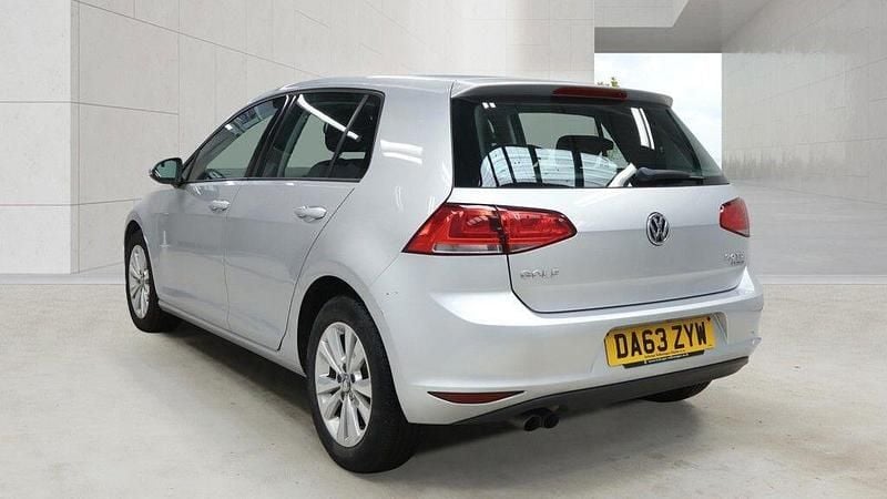 Begagnad VW Golf VII SE 2013 Silver Halvkombi