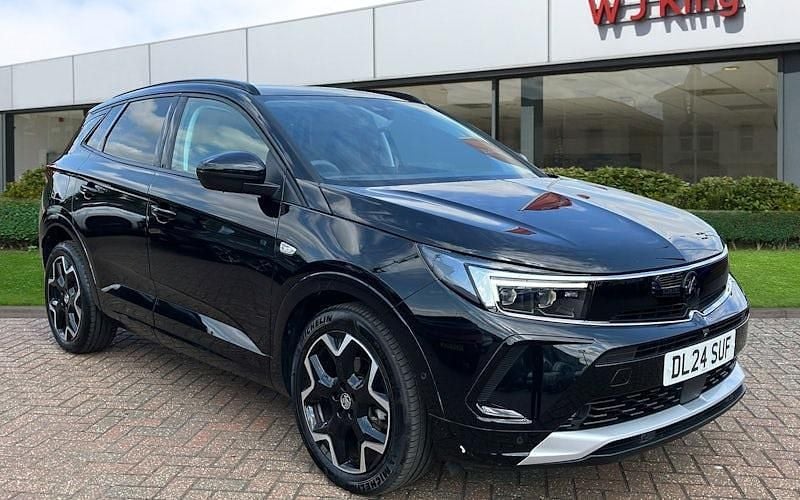Carbon black Used 2024 Vauxhall Grandland X Ultimate SUV | £19,665 (Fair price) - Image 1/3
