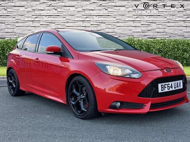 Red Used 2014 Ford Focus ST Hatchback | £6,700 (Fair price) - Image 1/3