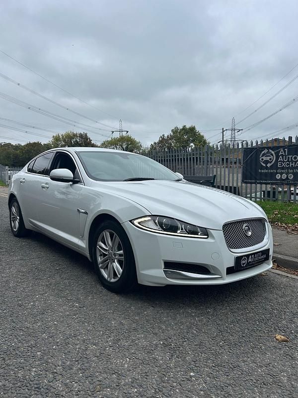 White Used 2012 Jaguar XF Luxury Sedan | £3,995 (A bit pricey) - Image 1/4