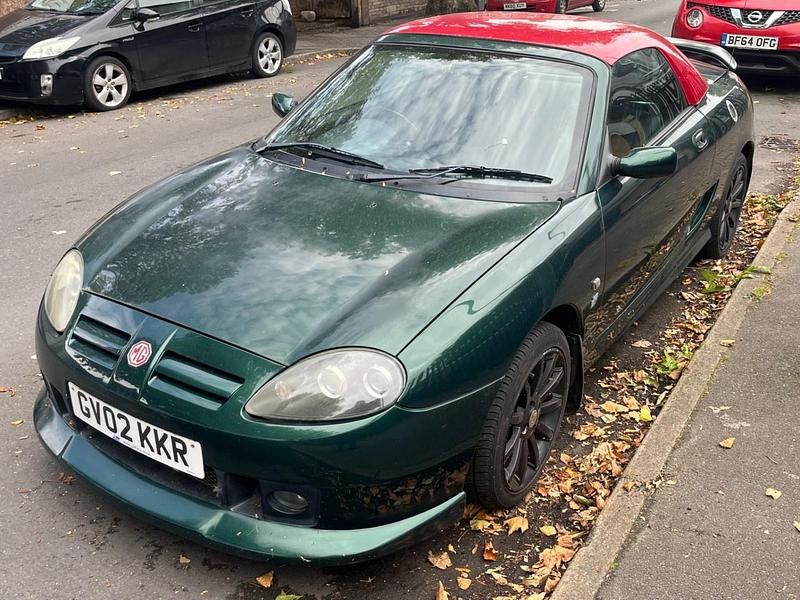 Green Used 2002 MG F Cabriolet | £2,498 (Fair price) - Image 1/4