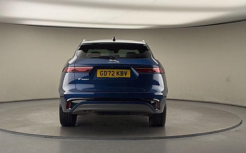 Second-hand Jaguar F-Pace R-Dynamic 204 CP (150 kW) 2022 Albastru SUV