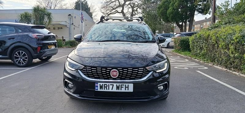 Used Fiat Tipo Lounge 120 HP (88 kW) 2017 Black Estate